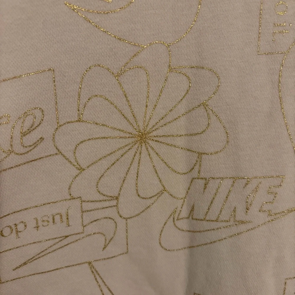 Nike Graphic all over sweatshirt Gold Accents crewneck M‎